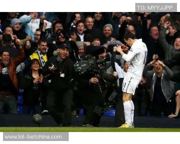 德甲热刺逆转那不勒斯6-2绝杀瞬间点燃全场激情与转会传闻