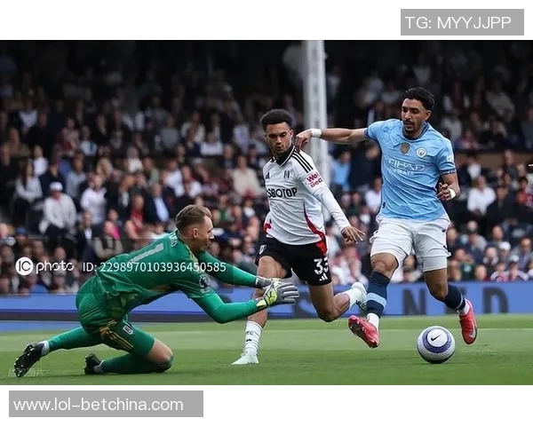 英超激战曼城与尤文图斯互交白卷红牌争议引发全场热议与激情