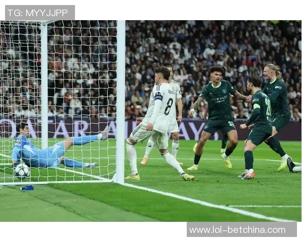 皇马绝杀曼城友谊赛惊心动魄四三逆转全场沸腾赛后深度解析