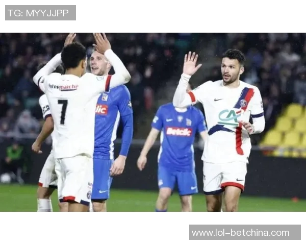 西甲激战巴黎圣日耳曼4-0大胜曼城补时进球引爆全场热情点评