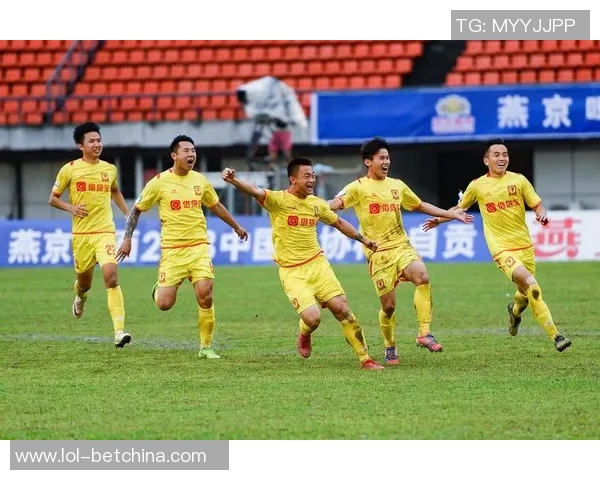 中超精彩对决AC米兰大胜拜仁点球大战点燃全场激情