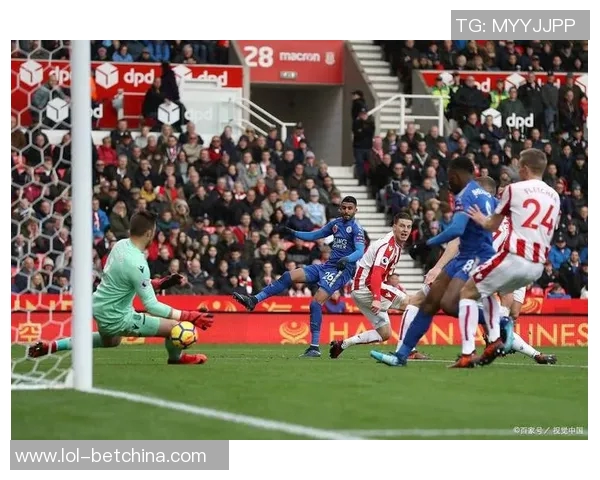 英超激战:多特蒙德绝杀热刺补时进球引爆全场激情时刻 英超激战:多特蒙德绝杀热刺补时进球引爆全场激情时刻