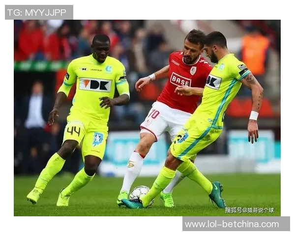 世界杯激战利物浦小胜巴黎红牌争议引发全场热议 世界杯激战利物浦小胜巴黎红牌争议引发全场热议