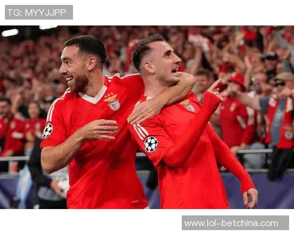 本菲卡逆袭马竞6比2上演历史冷门帽子戏法引爆全场激情 本菲卡逆袭马竞6比2上演历史冷门帽子戏法引爆全场激情