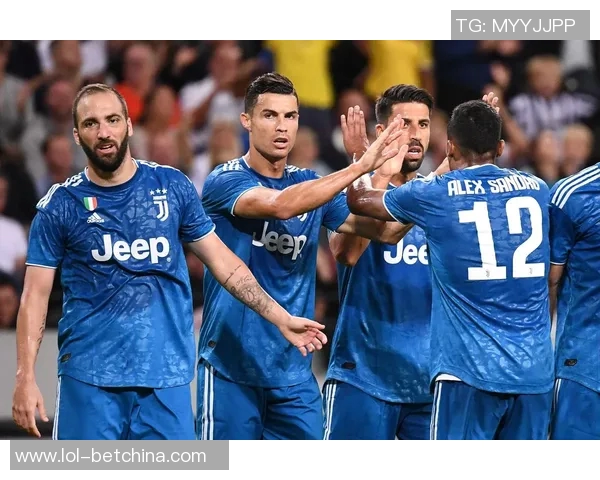 中超激战尤文图斯与马竞握手言和逆转瞬间点燃全场激情