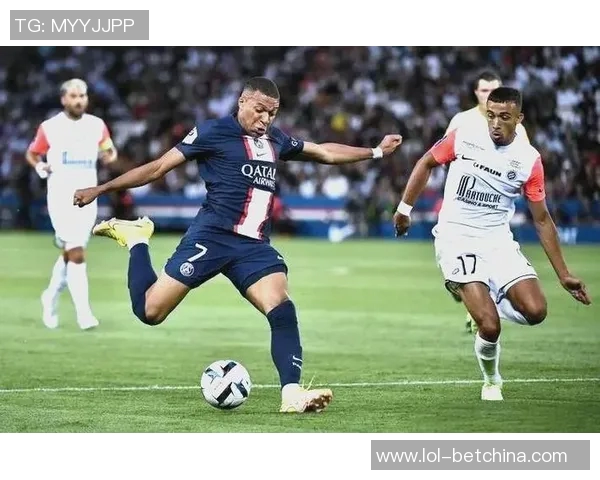 欧联杯精彩对决AC米兰与巴黎圣日耳曼战成平局神扑引发全场热烈反响